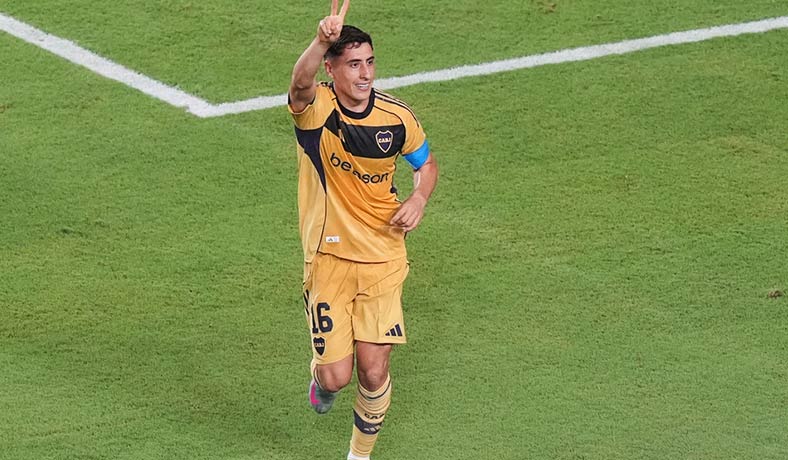 Miguel Merentiel celebra un gol para Boca Juniors