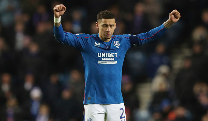 James Tavernier festeja un gol de Rangers en Europa League