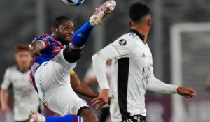 Pronósticos para Colo Colo vs Godoy Cruz en el camino hacia la Copa Libertadores