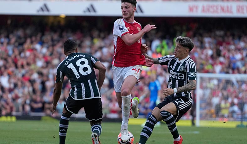 Declan Rice de Arsenal ante Casemiro y Alejandro Garnacho
