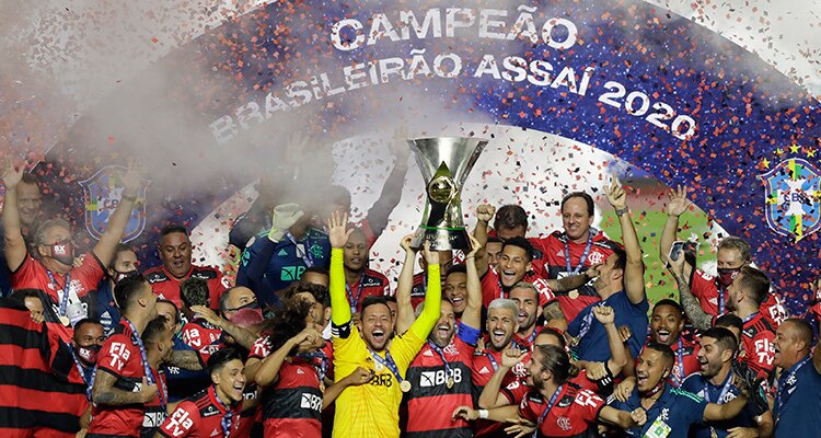 Jugadores del Flamengo celebran el título. Apuestas de la Serie A de Brasil